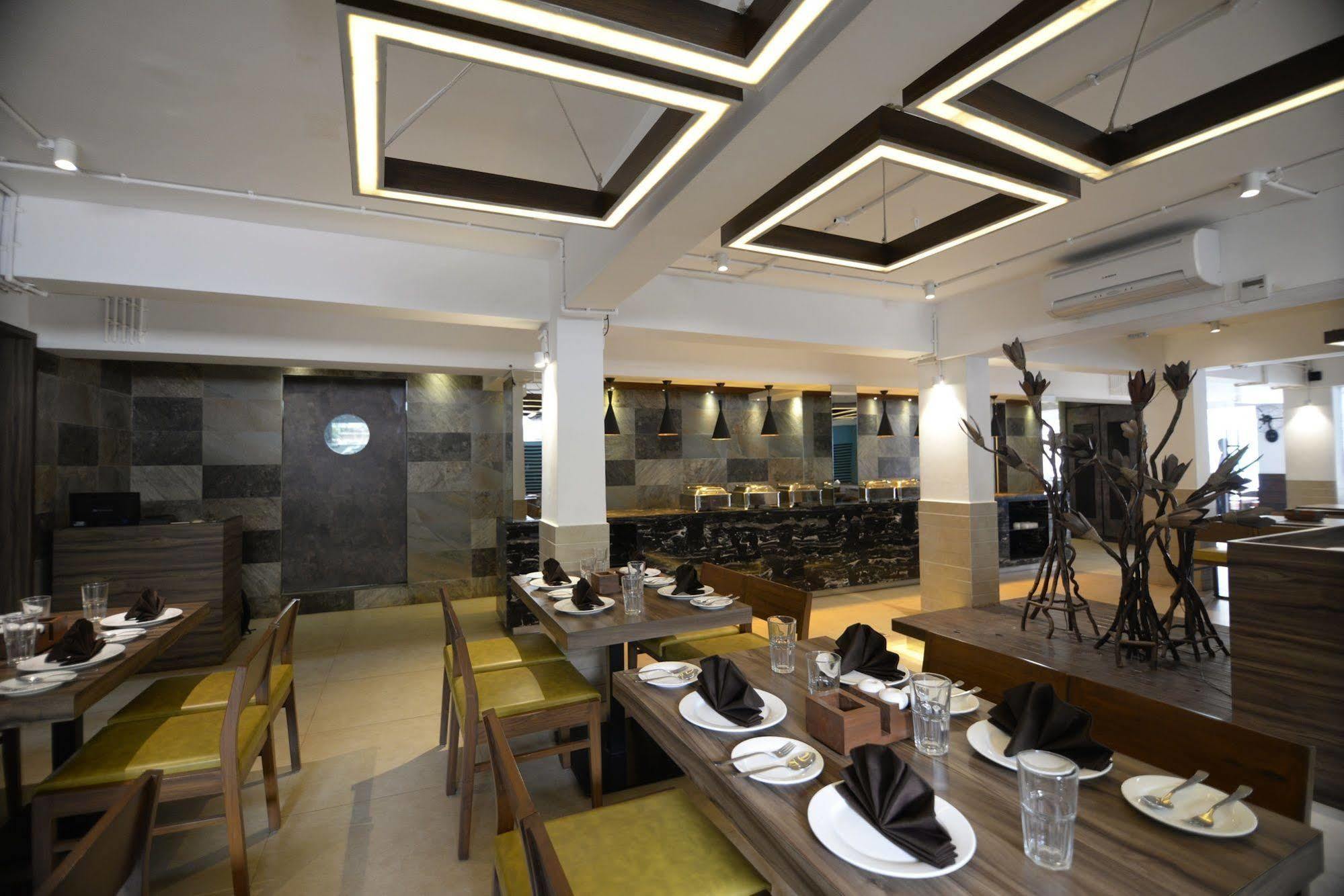 Sunkissed Plaza 호텔 칼랑굿 외부 사진